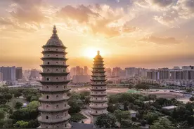 故乡的双塔图片