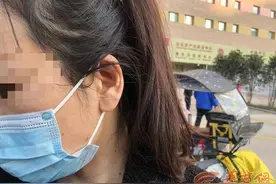 称上车时剐蹭了车门 路虎司机从出租车上拖下女乘客殴打至鼻骨骨折图片