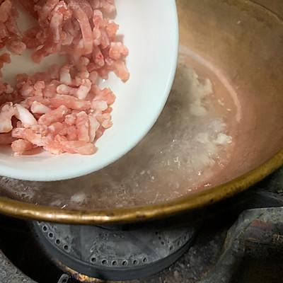 适合全家的三鲜米线，老人小孩都爱吃