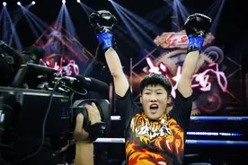 武林风18年｜不是每朵花都要长成红玫瑰，她可以是波斯菊，也可以是仙人掌图片