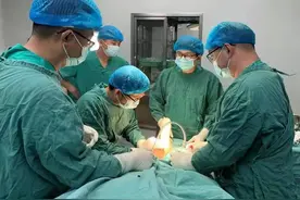 多人摔伤致粉碎性骨折 西南医大中医院3D打印术助其快速恢复图片