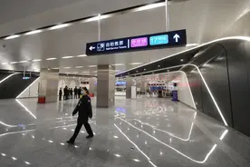 京港地铁17号线南段年底开通，次渠至宋家庄只需18分钟图片