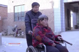 你若不离，我必不弃！36年相濡以沫，农民用爱唤醒患病妻子图片