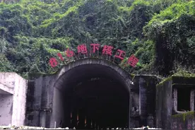 除了8341部队，还有一个神秘的8342部队，随着这支特种兵部队的进驻，一个地名从中国地图上消失了……图片