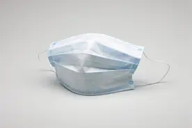 钟南山：中国抗疫如此有效是因为有“两板斧”图片