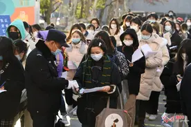2021年下半年全国大学英语四六级考试开考图片