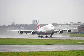 动态｜它的第123架A380，也是最后一架了！但世间最大客机，还远未离去图片