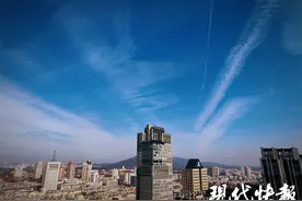 抬头看，又美又仙的云！南京天空好似天然水墨画图片