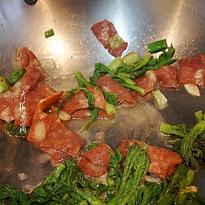 #一学就会快手菜#刺老芽炒培根肉