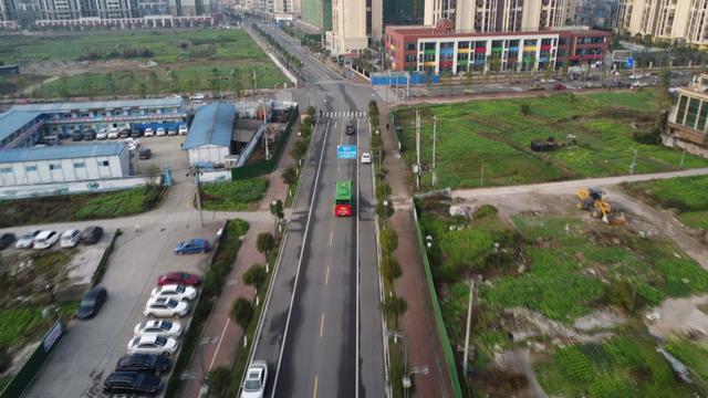 一呼百应｜新区公共交通线路少？解决方案来了