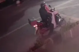 夜晚街头，杭州2岁女孩后面跟着3个陌生人！有人一把将她抱起，结局亮了图片