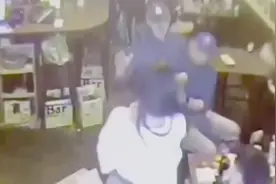 因女友被搭讪摸手 圣诞庆生变20人大乱斗图片