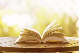 赏美文 | 读书是最对得起付出的一件事 作者：梁晓声 诵读：王卉图片