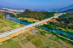 二广高速连州连接线建成通车，进出广东不用再绕连南图片