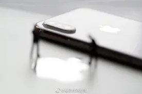 苹果明年起可能取消实体SIM卡，仅使用eSIM 虚拟卡图片