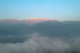 一眼沦陷 乐山美女峰现金山、云海景观图片