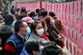 C视频｜非诚勿扰 成都人民公园“相亲角”升级后再亮相图片