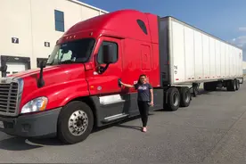 当事人回应与妻子“在美国开卡车月入10万”：曾差点从高架桥上掉下去图片