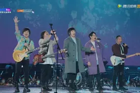 五月天举行跨年演唱会，周杰伦来捧场，歌迷：2021圆满了图片