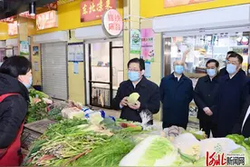 王东峰在石家庄市走访慰问图片