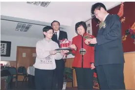 草原上的岁月，胡同里的爱情图片