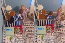 两幼童教2岁弟弟午睡时爬出婴儿床 监控拍下可爱全程图片