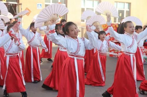 年味十足！东平湖街第一小学“虎年大集”开张啦