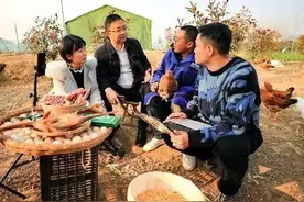 安徽铜陵80后女白领随丈夫回乡创业“地摊”变亿元电商企业图片