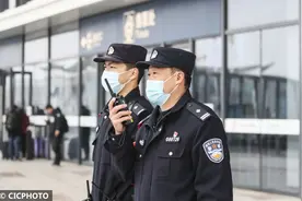 江苏淮安：高铁站防恐防暴演练图片