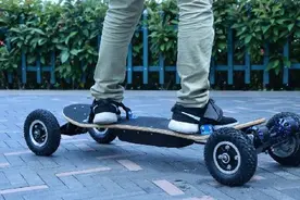 足跟痛未必是长骨刺 更可能是这种病图片