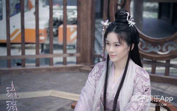 还记得《琉璃》里的东方夫人吗？她是芒果台的亲闺女？