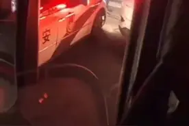 长沙交警霸气阻拦插队警车？网友们点错赞了，真实情况是这样图片