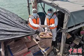 广西加大海上缉私力度 查获涉案货物案值逾千万图片