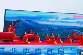 “百湖之城”新疆北屯首届“冰城”文化旅游节开幕图片