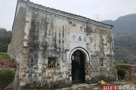 湖北长阳有座活人墓，建成后险些给主人带来杀身之祸图片