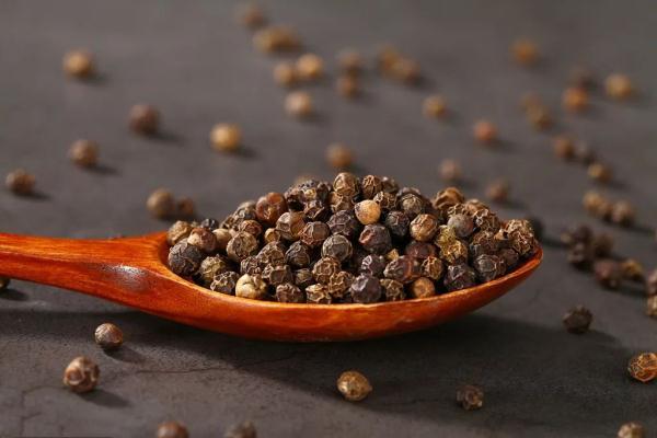 花椒泡脚用哪一种花胶比较好 花椒泡脚用哪种花椒