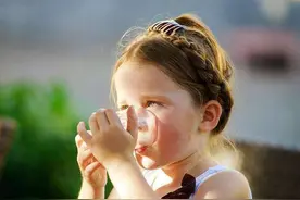 儿童饮水有学问，把握适量很重要图片