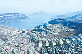 15楼财经 | 济南全面排查整治泉域保护区数千栋违建别墅，二手别墅单价超八千元图片