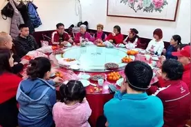 一群一起追梦的人图片