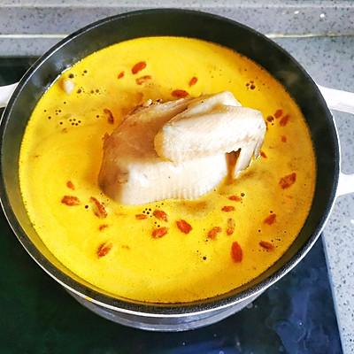 花胶焖鸡煲 花胶炆鸡煲