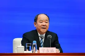 统计局答澎湃：人口总量未来一段时期将保持在14亿人以上图片