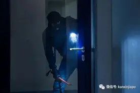 破门行窃潜逃马来西亚14年后，62岁大叔回新加坡来自首了？图片