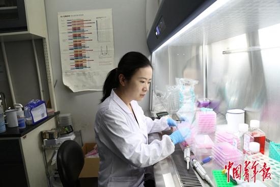 她找到的抗体，可以对抗奥密克戎