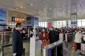 春运首日，东莞多个铁路站场做好服务，护航旅客安全出行图片