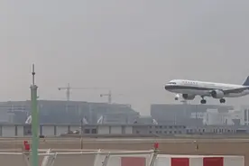 “我们村要出名了！”很多杭州人开着奔驰宝马赶来这里，现场一片惊呼：太震撼……图片