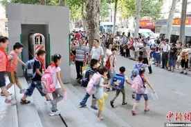 二孩三孩家庭，您已解锁新的购房资格图片