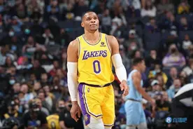 跌至冰点！威少2022年以来投篮命中率32% 三分命中率25%图片