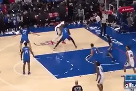 约基奇&恩比德：说是三分小球时代，却是俩巨人在抖威风？图片