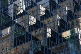 微商大佬凉了！张庭夫妇96套房产被查封，龚文祥卖深圳千万豪宅补税图片