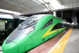 重庆与四川东部地区首条省际环线动车，今日正式开行图片